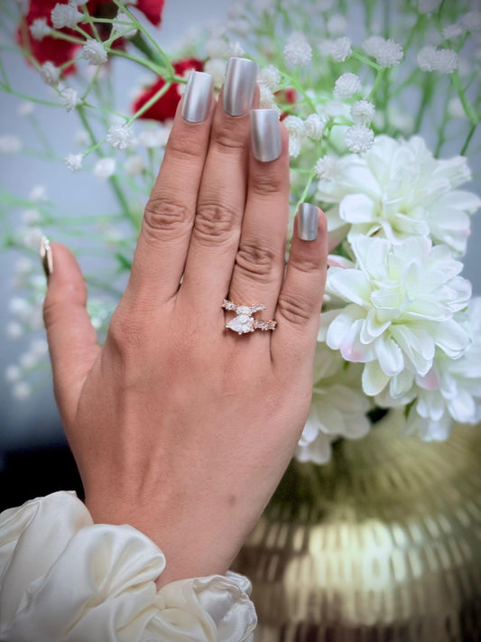 The Two-Tone Embrace Ring 💖